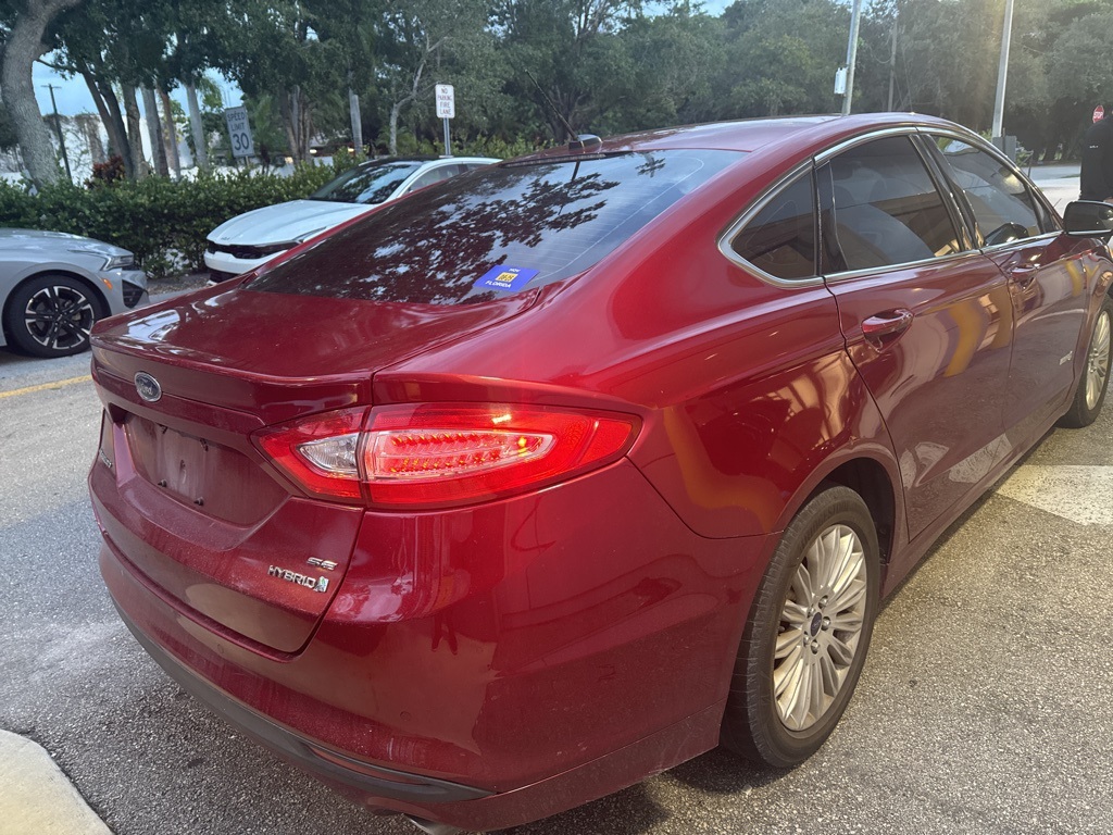 2016 Ford Fusion Hybrid SE 7