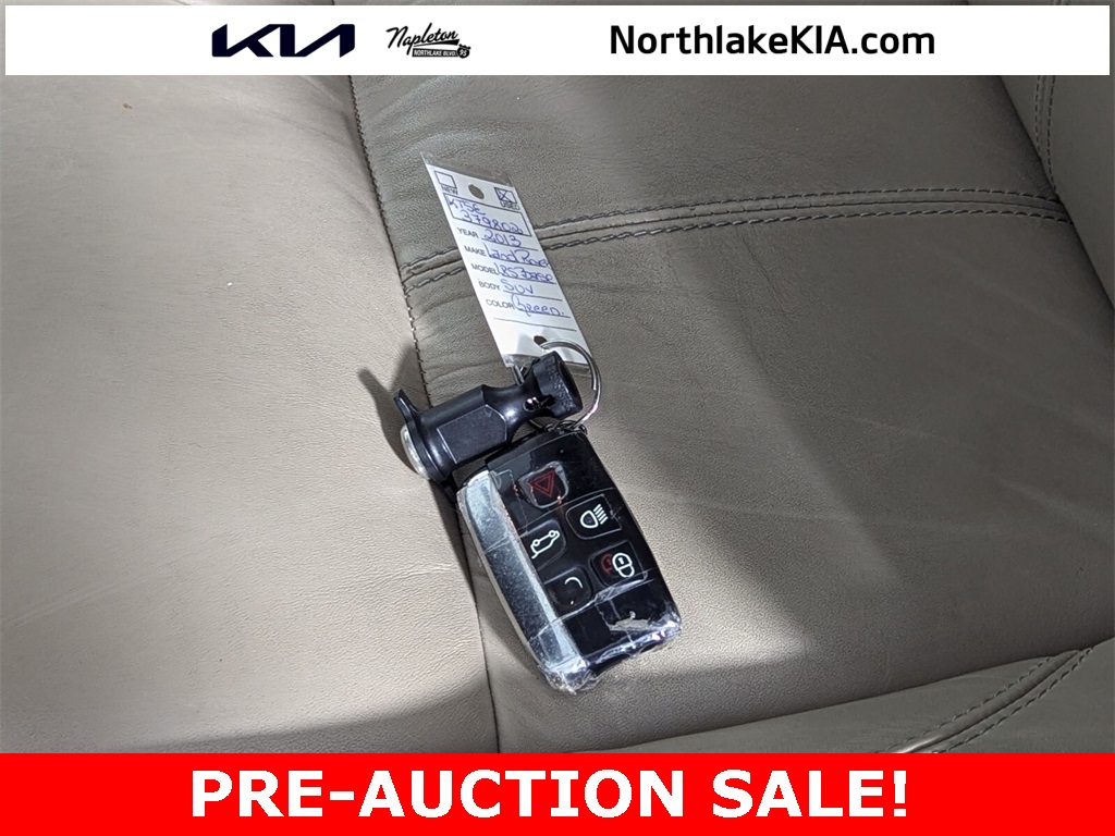 2013 Land Rover LR2 Base 29