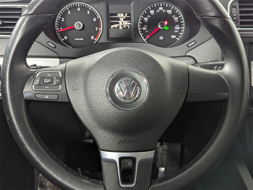 2014 Volkswagen Jetta 1.8T SE 17