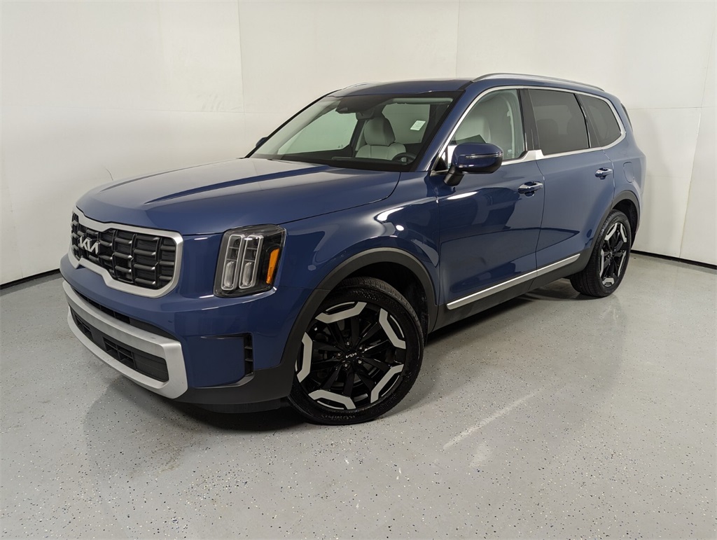 2024 Kia Telluride S 3