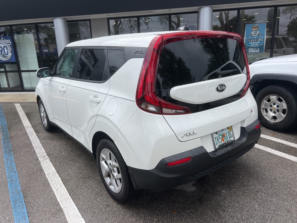 2021 Kia Soul S 10