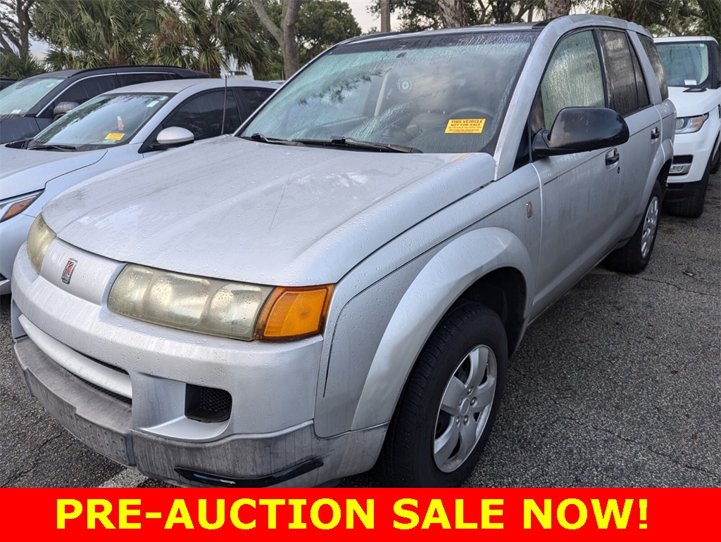 2004 Saturn VUE Base 3