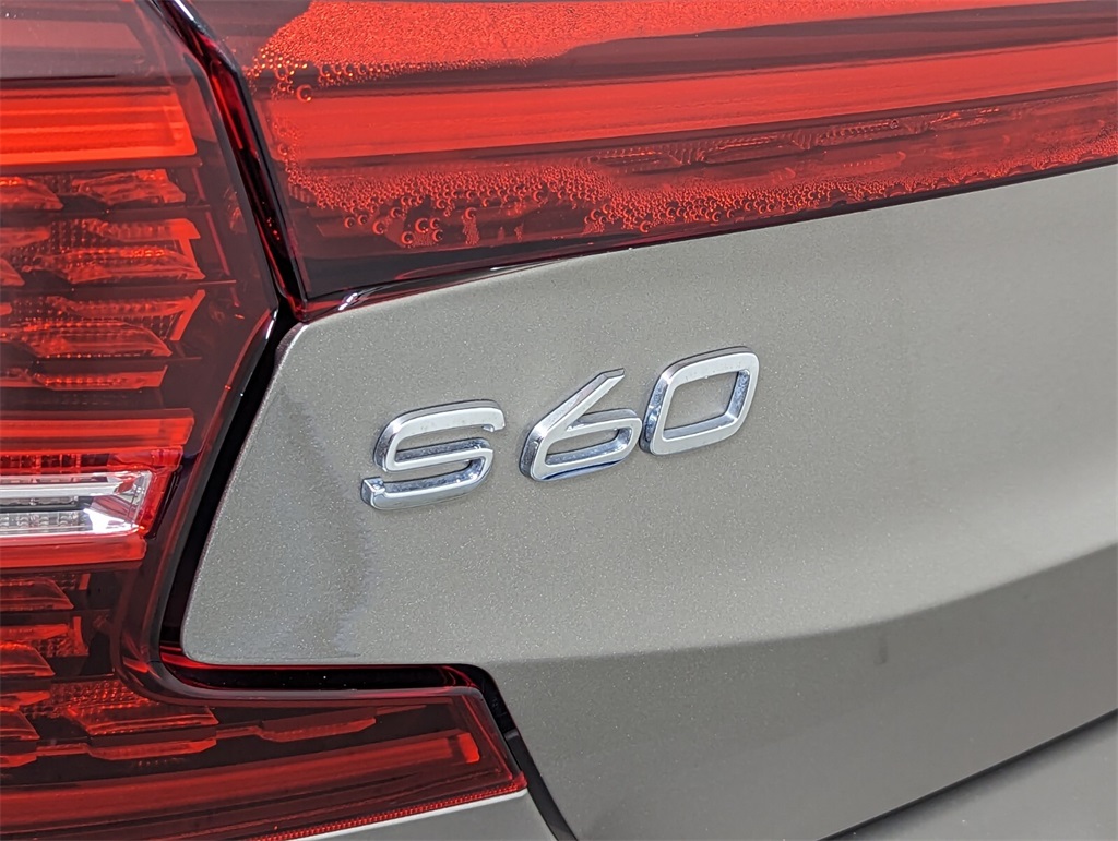 2019 Volvo S60 T5 Momentum 8