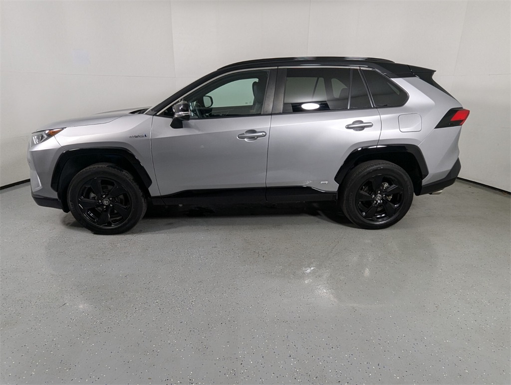 2021 Toyota RAV4 Hybrid XSE 4