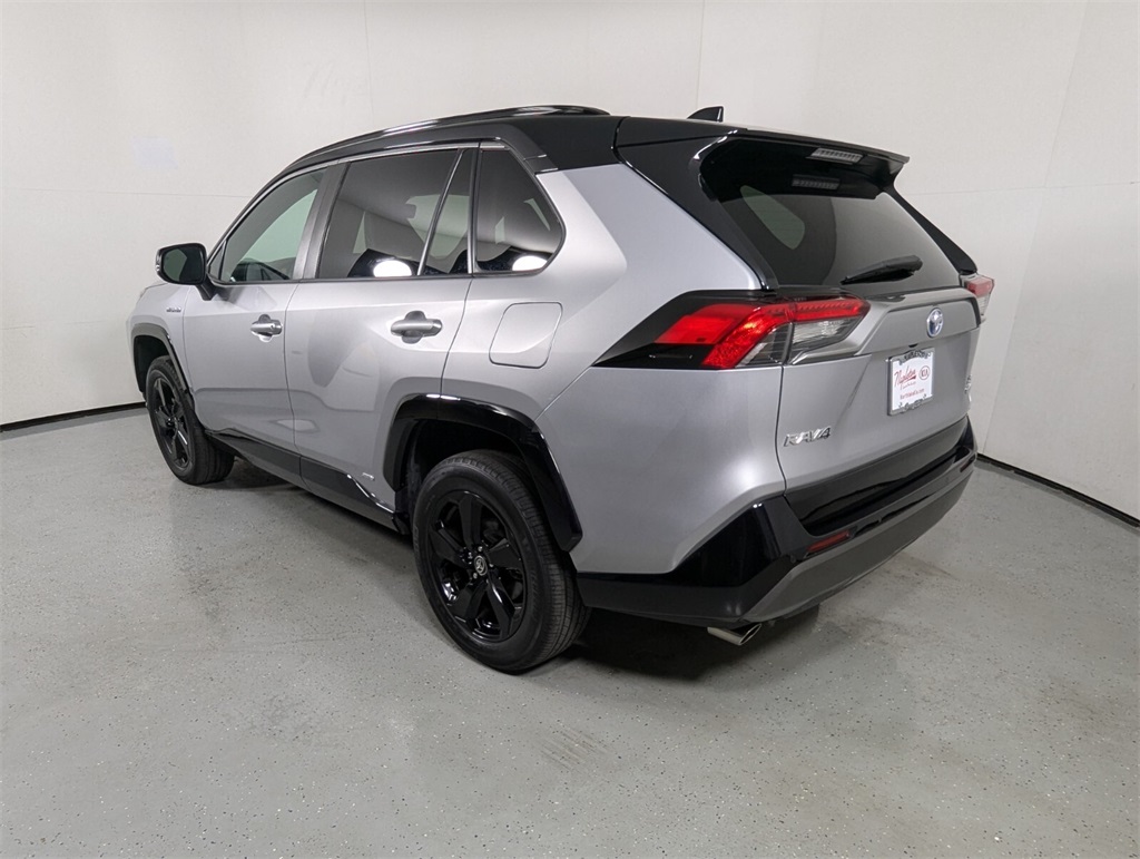 2021 Toyota RAV4 Hybrid XSE 5