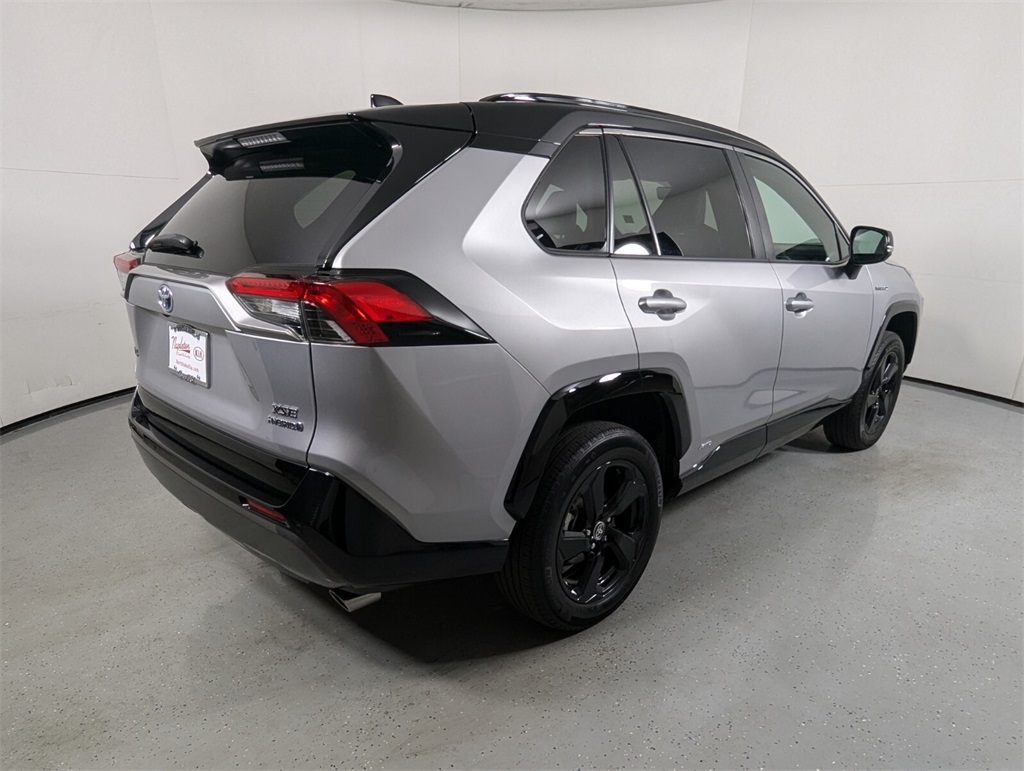 2021 Toyota RAV4 Hybrid XSE 6