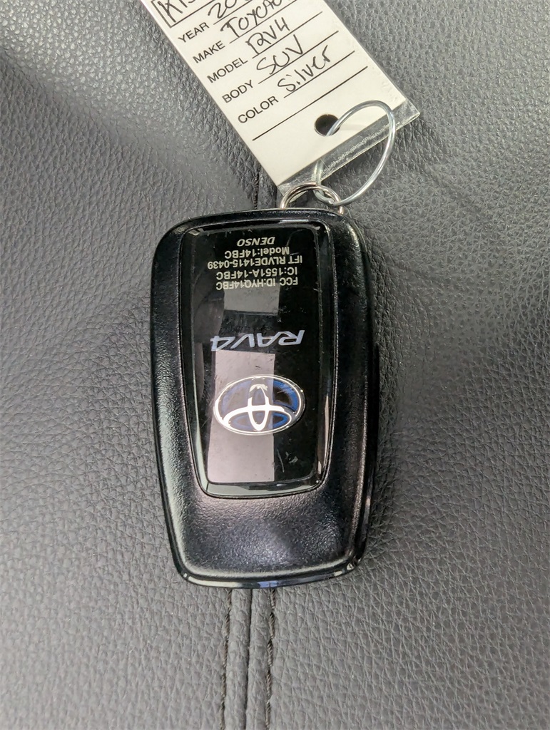 2021 Toyota RAV4 Hybrid XSE 27