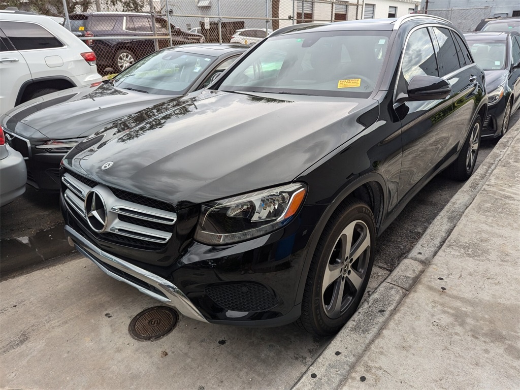 2019 Mercedes-Benz GLC GLC 300 6