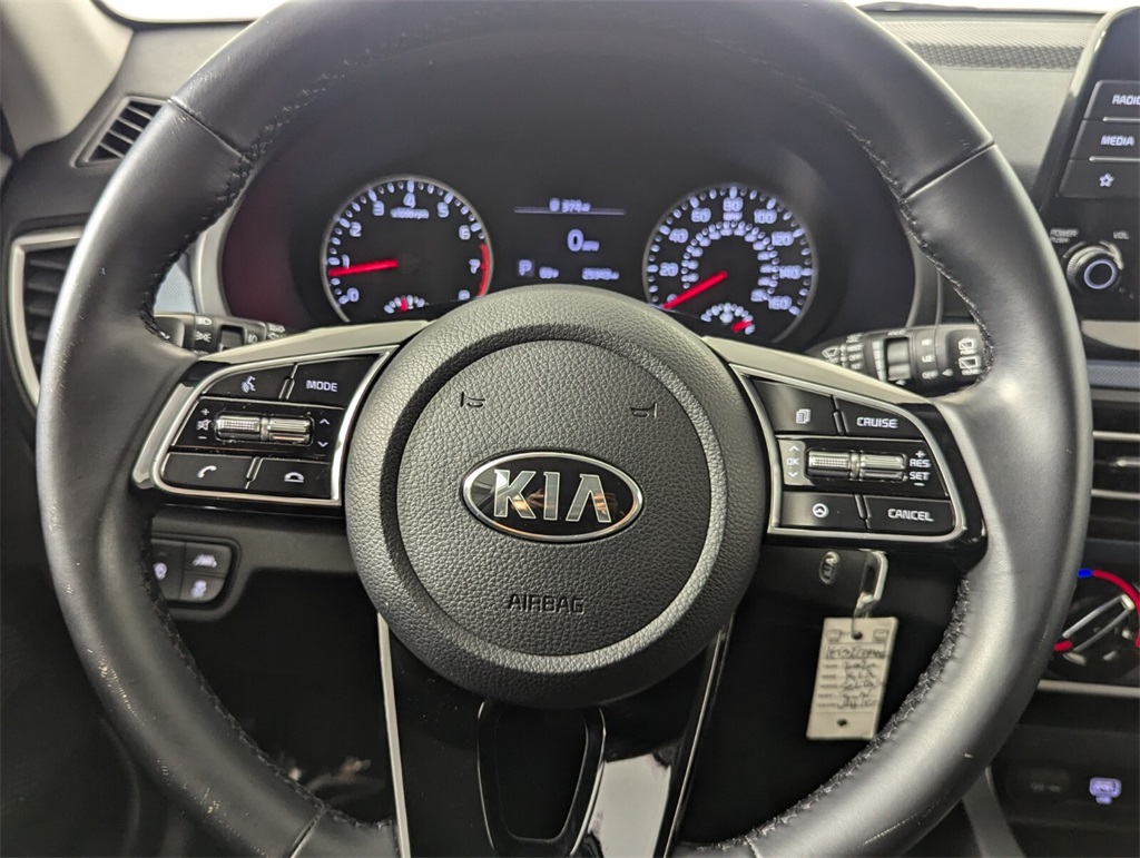 2021 Kia Seltos S 16