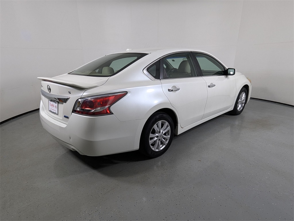 2014 Nissan Altima 2.5 S 6