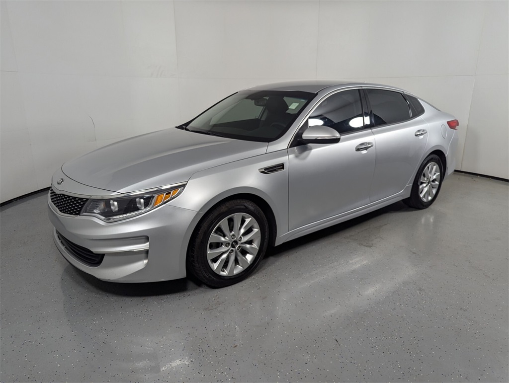 2017 Kia Optima EX 3