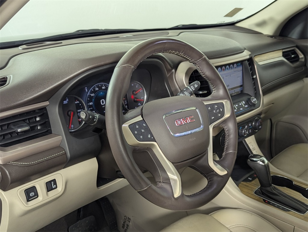 2018 GMC Acadia Denali 12