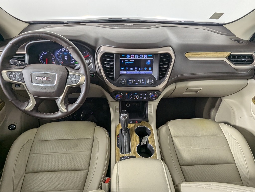 2018 GMC Acadia Denali 16