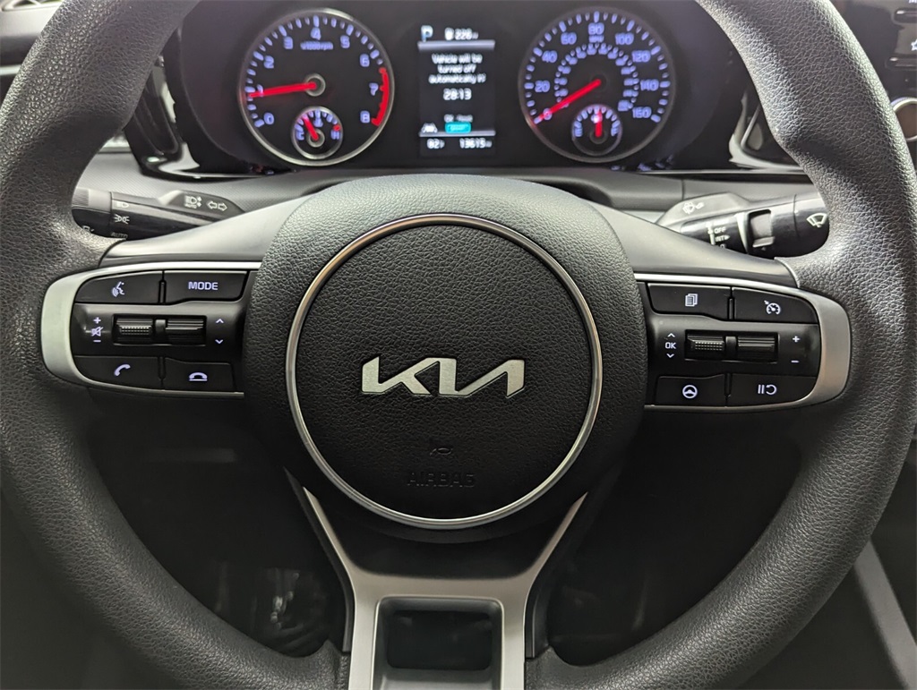 2023 Kia K5 LXS 16