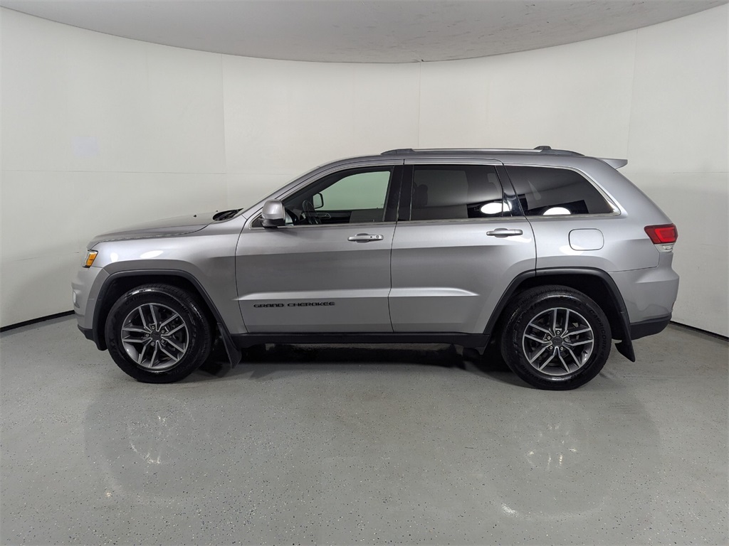 2020 Jeep Grand Cherokee Laredo E 4