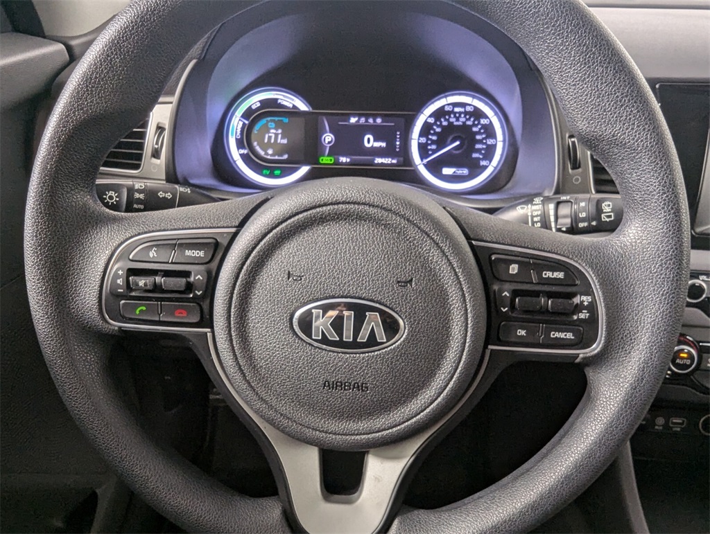 2019 Kia Niro LX 18