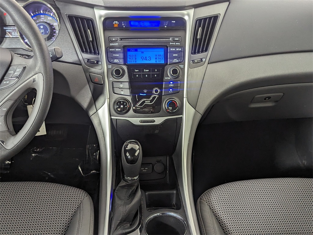 2012 Hyundai Sonata GLS 18