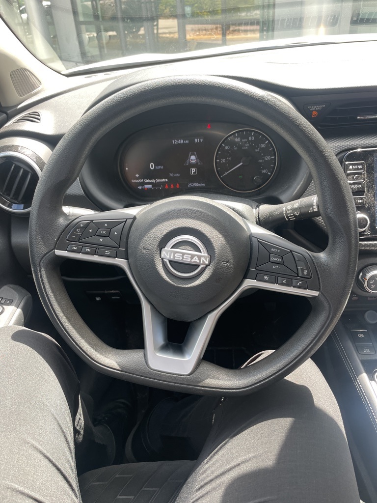 2023 Nissan Kicks SV 2