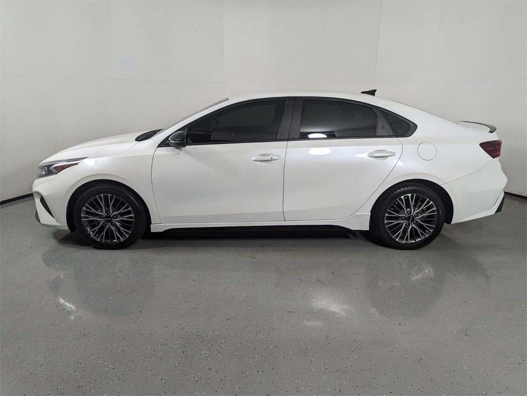 2022 Kia Forte GT-Line 4