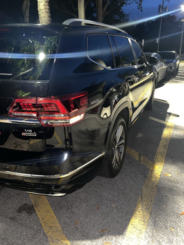 2019 Volkswagen Atlas 3.6L V6 SEL R-Line 6