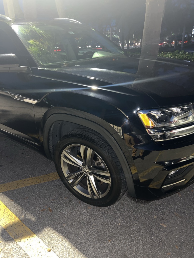 2019 Volkswagen Atlas 3.6L V6 SEL R-Line 8