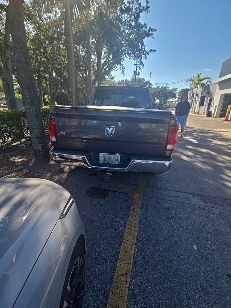 2015 Ram 1500 SLT 10