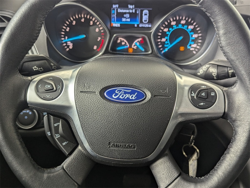 2016 Ford Escape SE 17