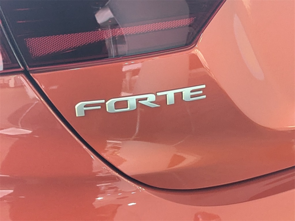 2023 Kia Forte LXS 6