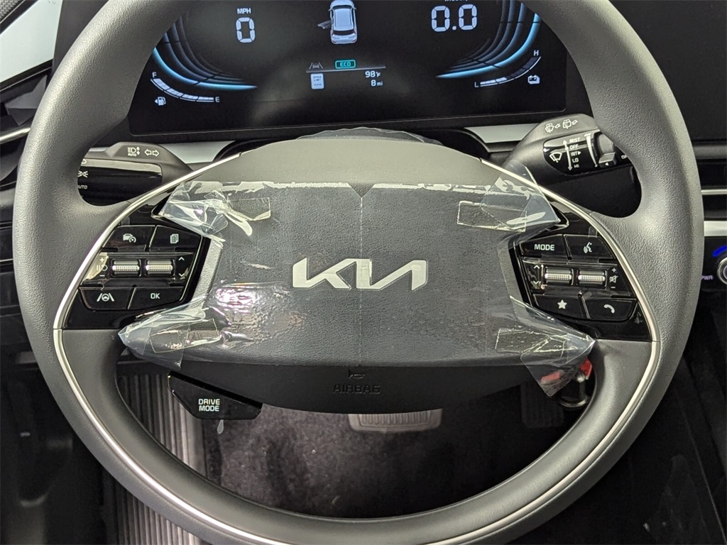 2024 Kia Niro LX 15