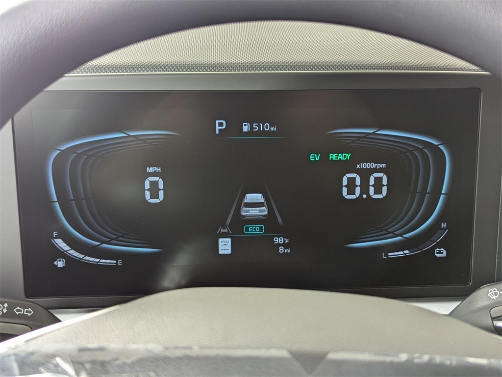 2024 Kia Niro LX 16