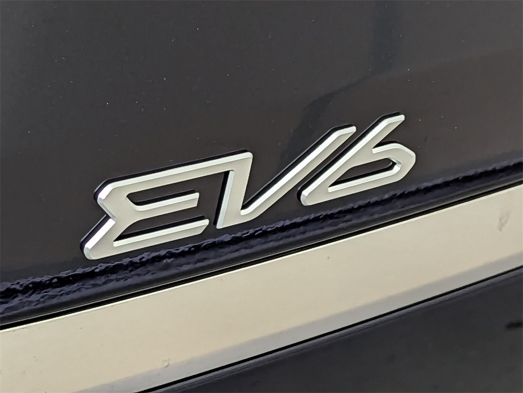 2024 Kia EV6 Wind 8