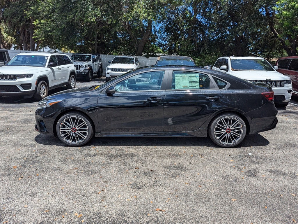 2024 Kia Forte GT 4