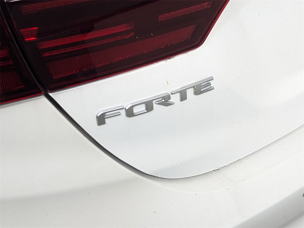 2024 Kia Forte GT 5