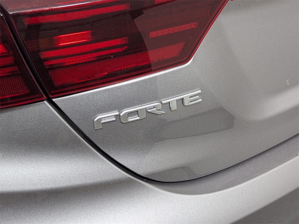 2024 Kia Forte GT-Line 5