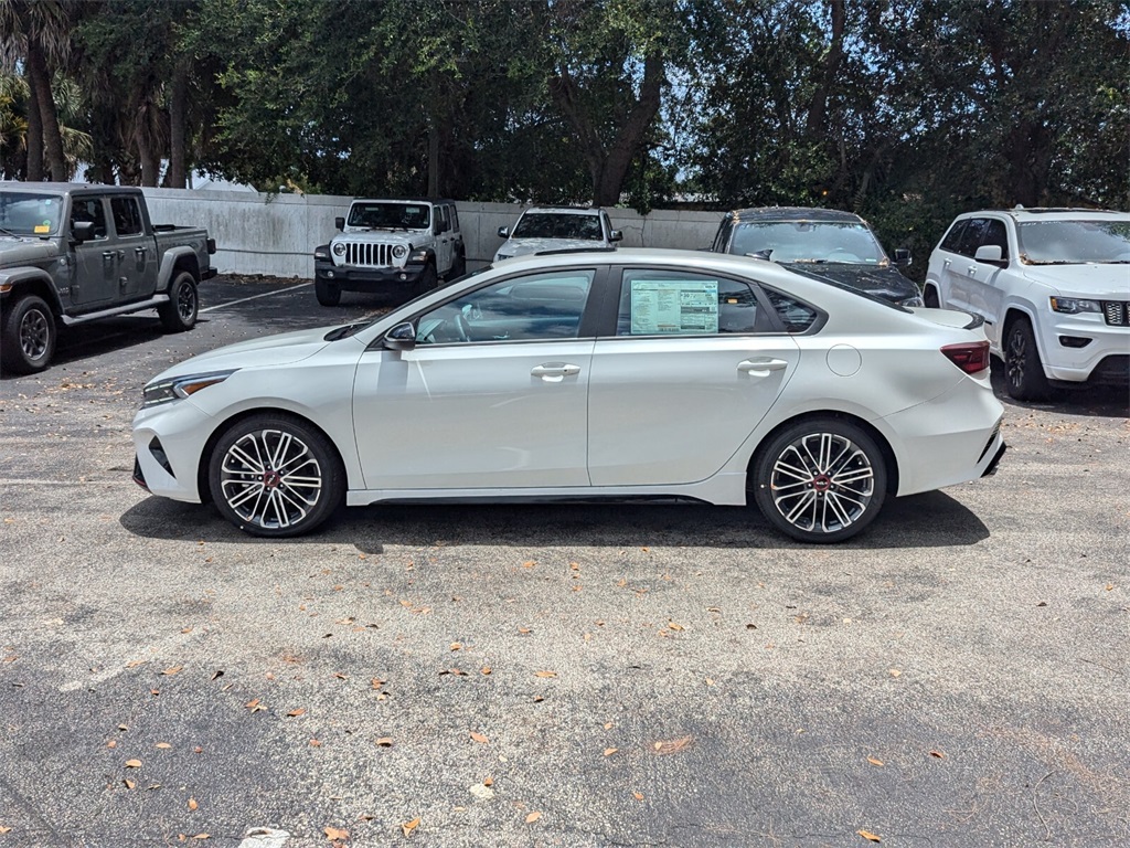 2024 Kia Forte GT 4