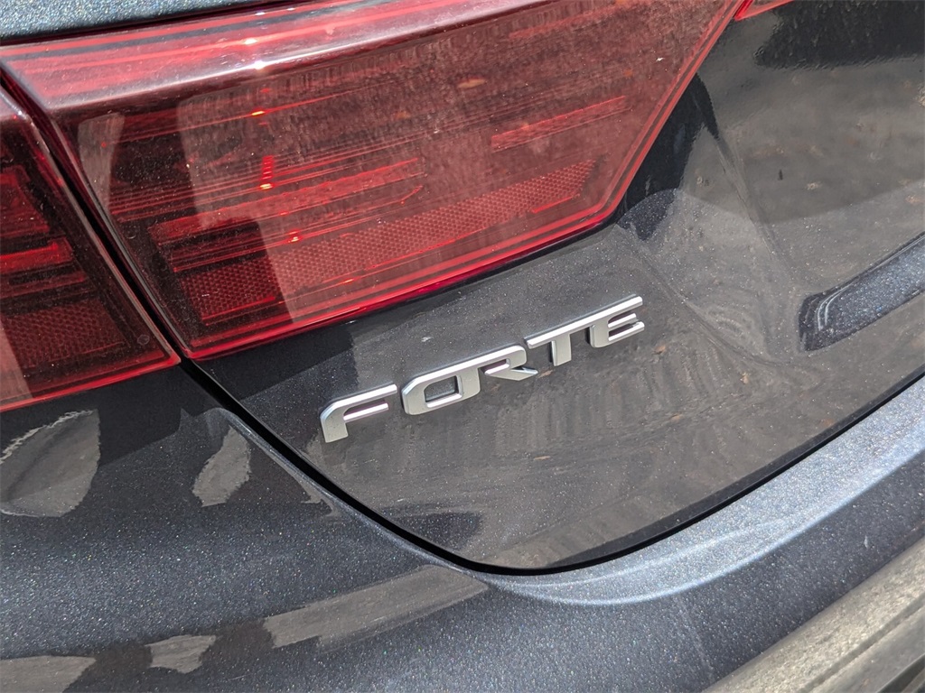 2024 Kia Forte GT-Line 5