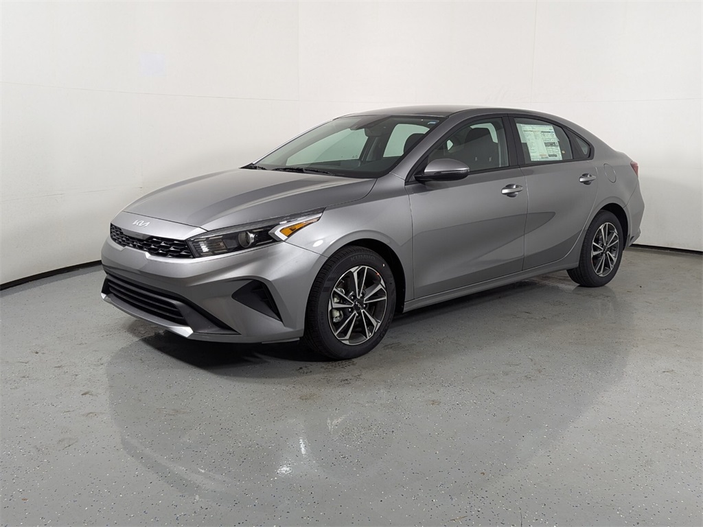 2024 Kia Forte LXS 3