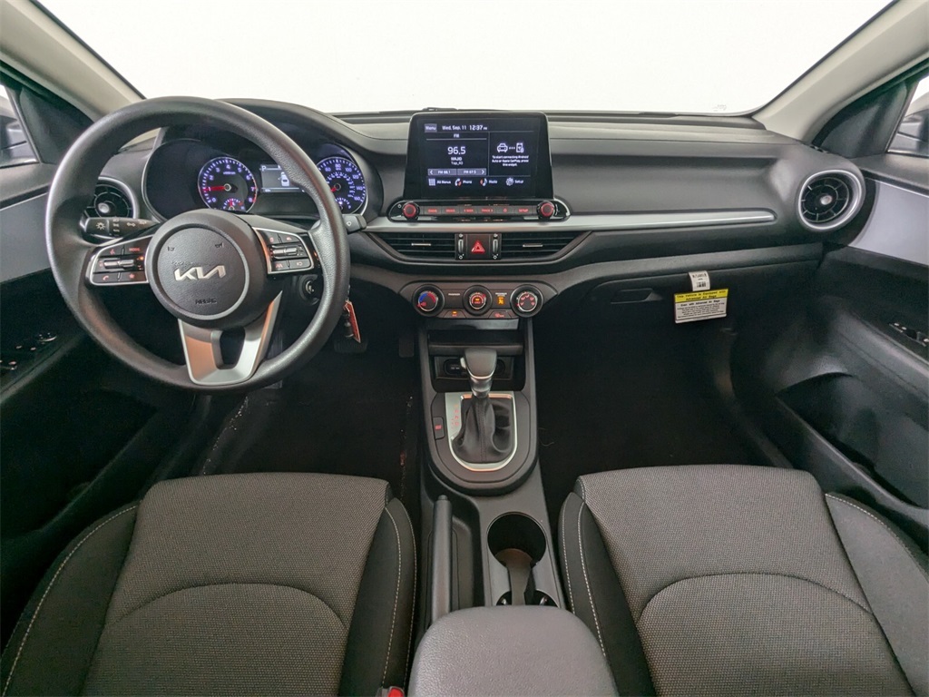 2024 Kia Forte LXS 12