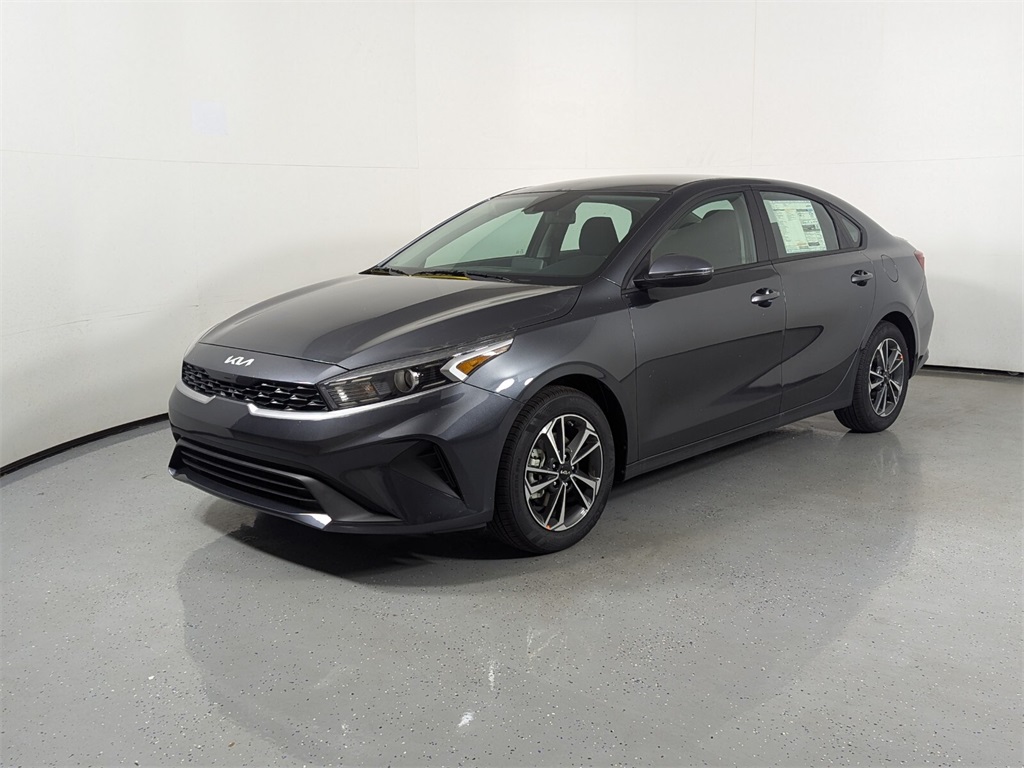 2024 Kia Forte LXS 3