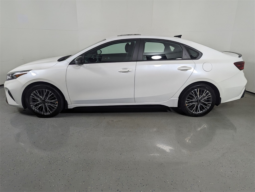 2024 Kia Forte GT-Line 4