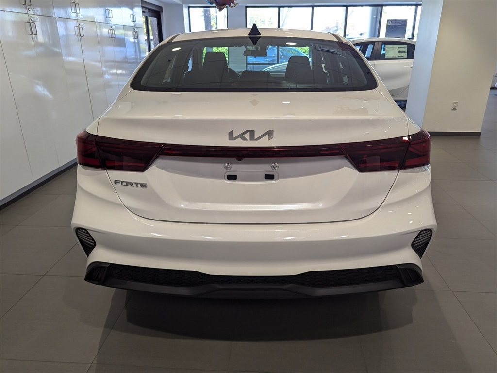 2024 Kia Forte LXS 7