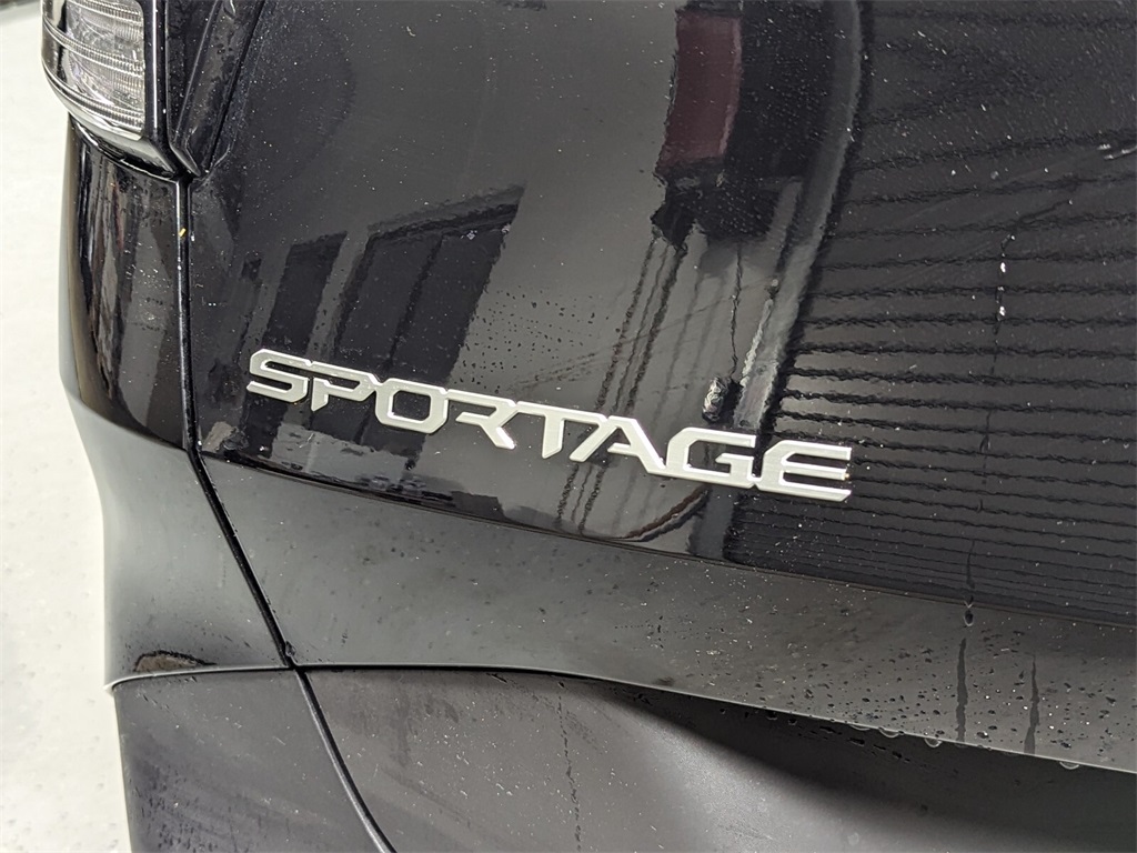 2024 Kia Sportage EX 4
