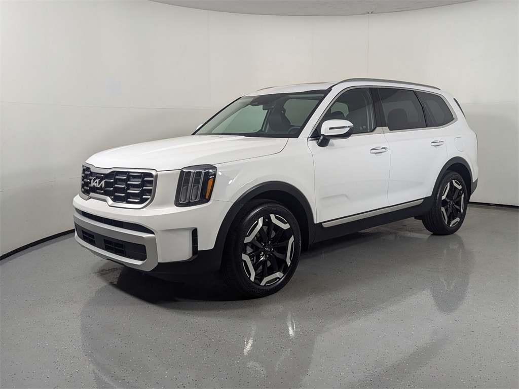 2024 Kia Telluride S 3