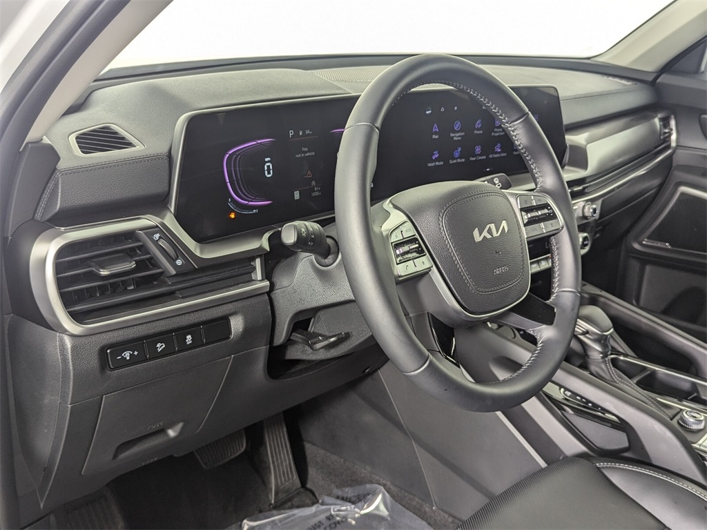 2024 Kia Telluride S 8