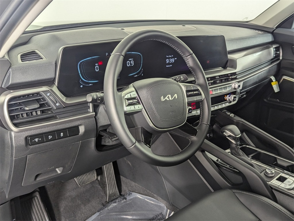 2024 Kia Telluride S 8