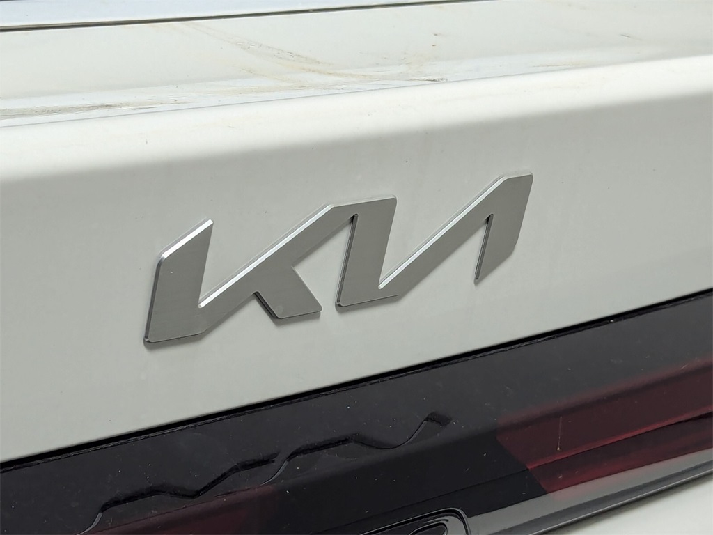 2025 Kia K5 EX 6