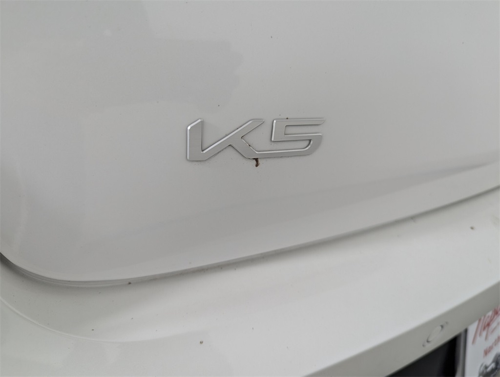 2025 Kia K5 LXS 8