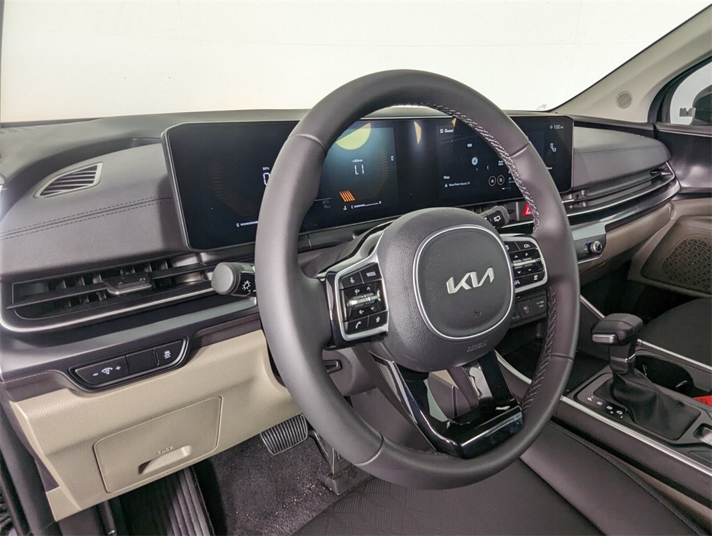 2025 Kia Carnival LXS 10