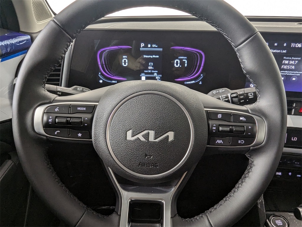 2025 Kia Sportage EX 17