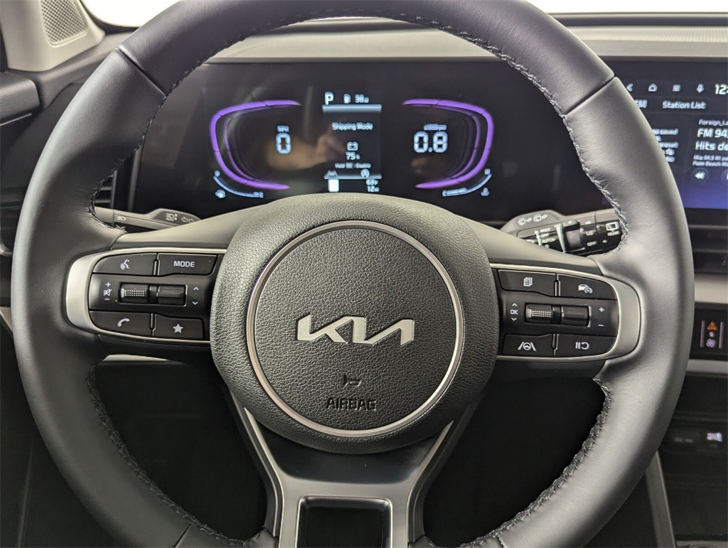 2025 Kia Sportage EX 17